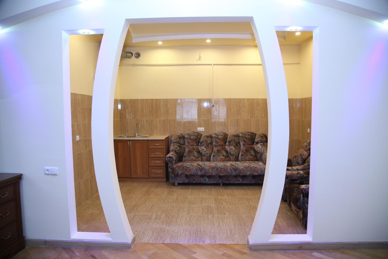 Hotel For You Yerevan Exterior photo