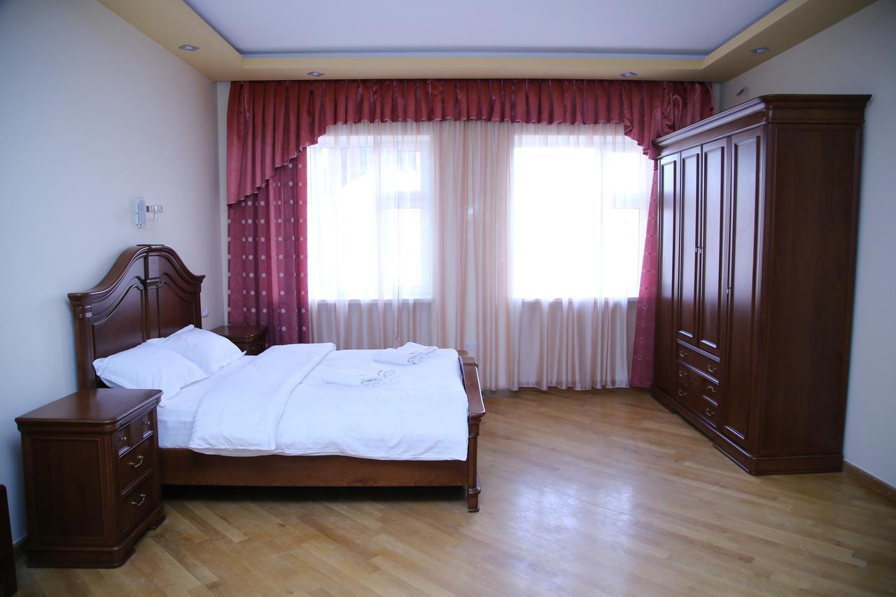 Hotel For You Yerevan Exterior photo
