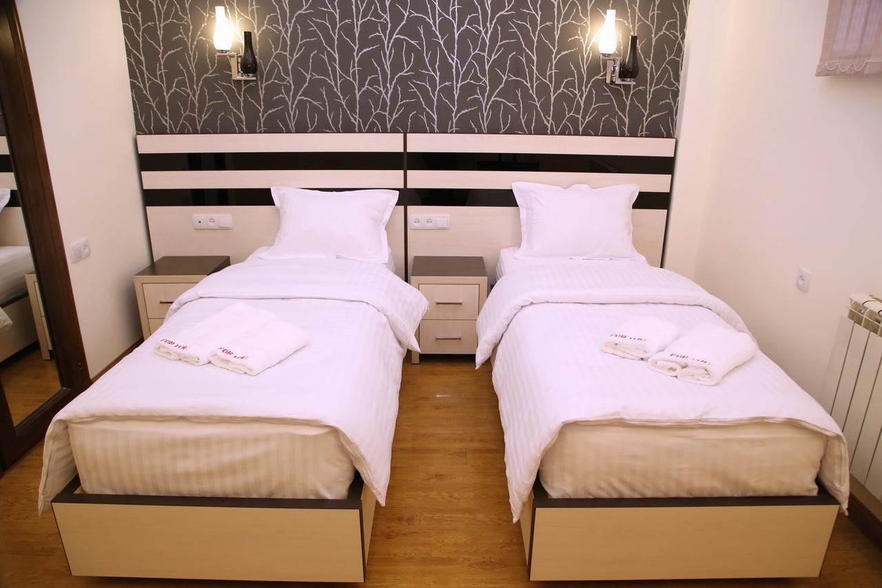 Hotel For You Yerevan Exterior photo