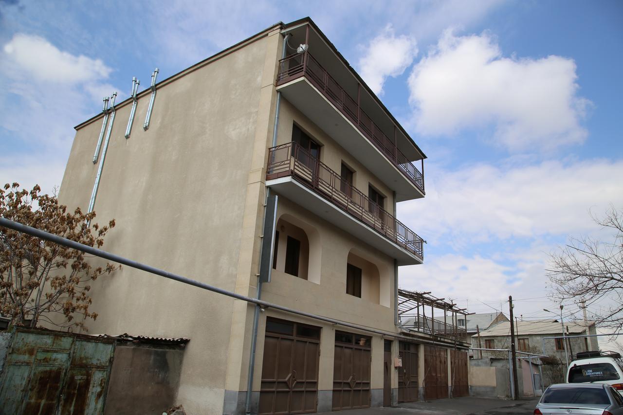 Hotel For You Yerevan Exterior photo