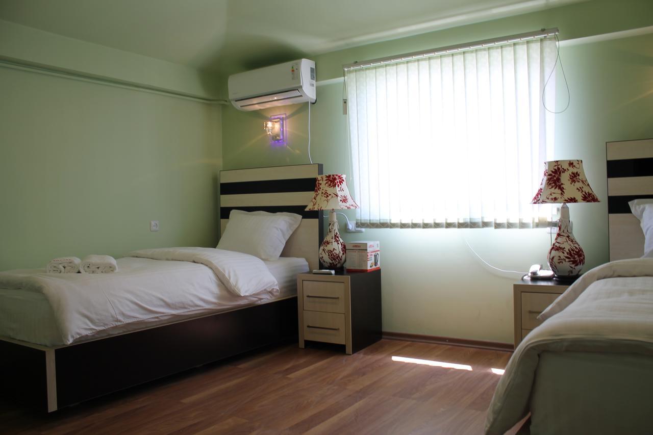 Hotel For You Yerevan Exterior photo