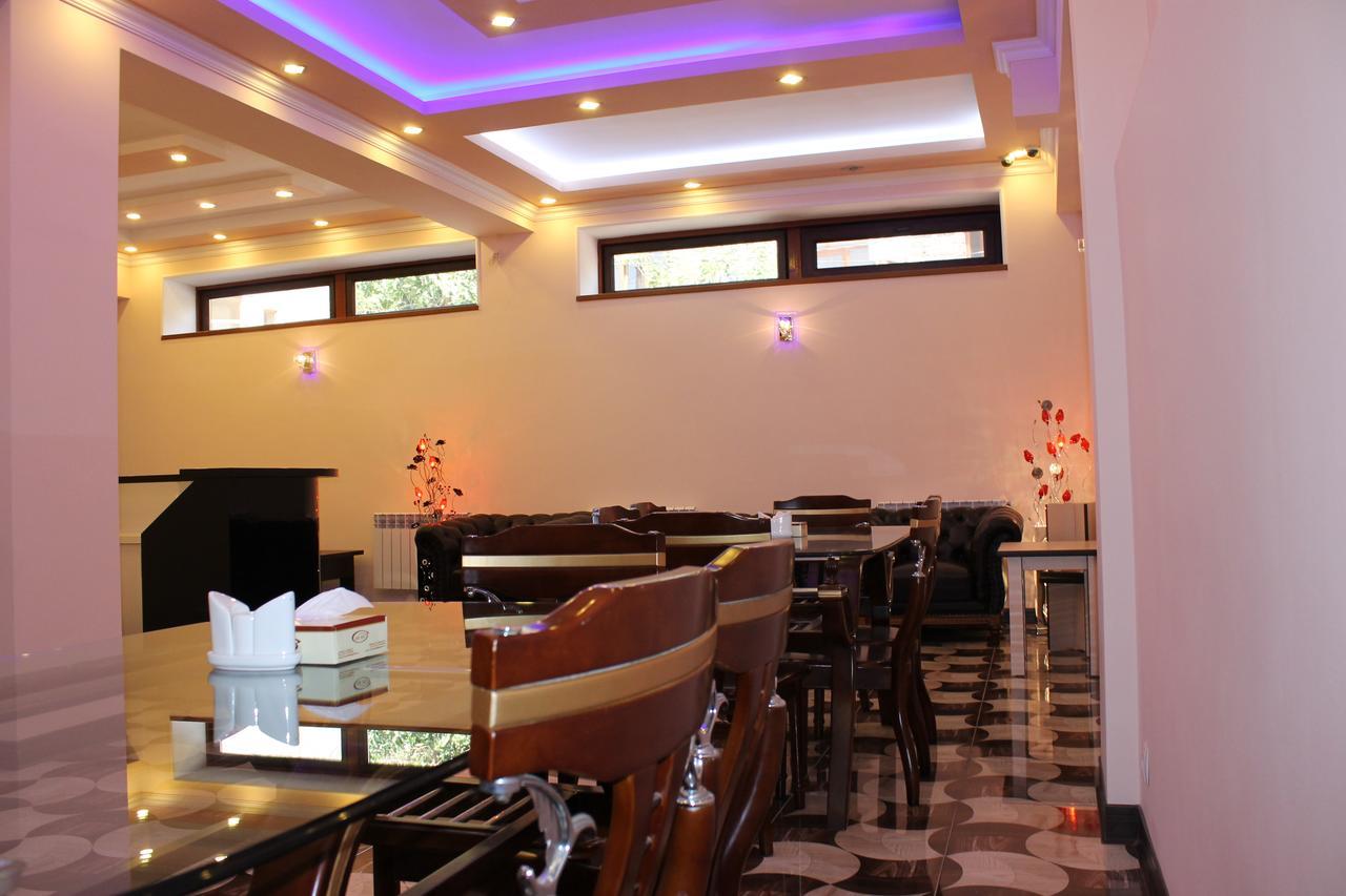 Hotel For You Yerevan Exterior photo