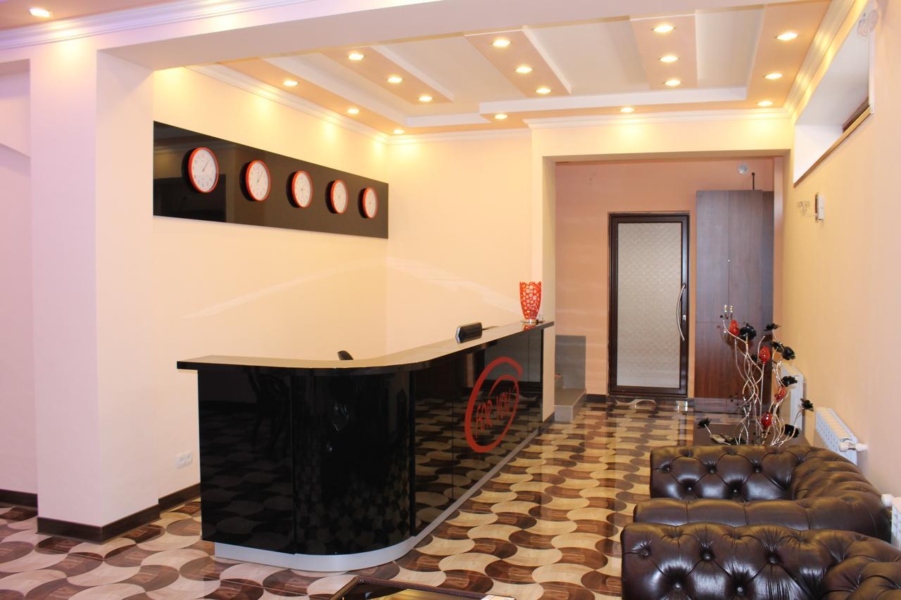Hotel For You Yerevan Exterior photo